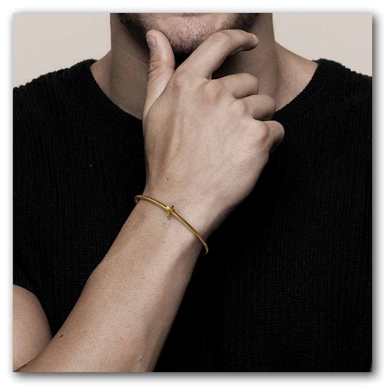 Kuvera 24K Cross Charm